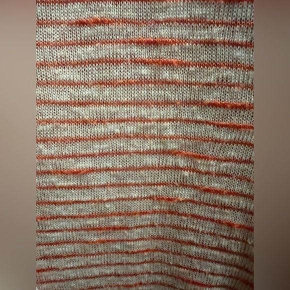 Pink and white striped hoodie - Picture 2 of 4